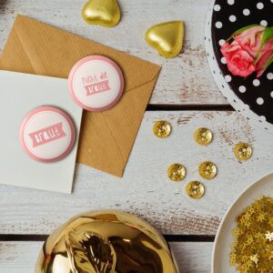 Spielehelden Odznaky Instagram Hen Party 12 odznakov 5,6 cm Extra Veľké Darček na rozlúčku so slobodou.